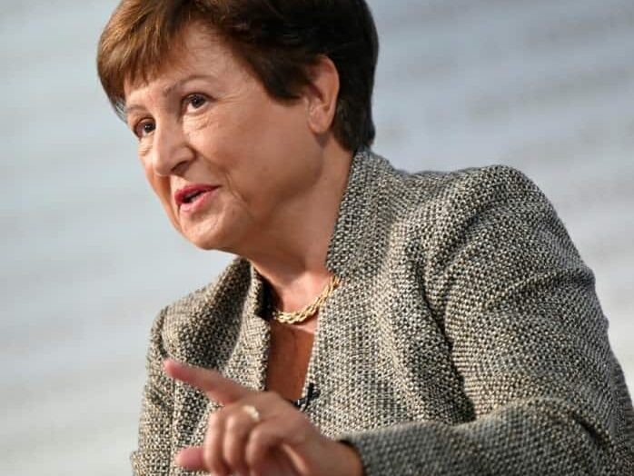 IMF says central banks should not rush into rate cuts