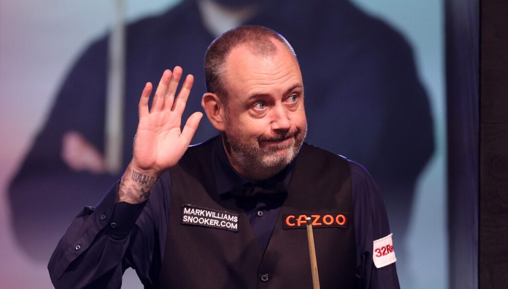 Shanghai Masters LIVE – Williams leads Wang in tournament opener